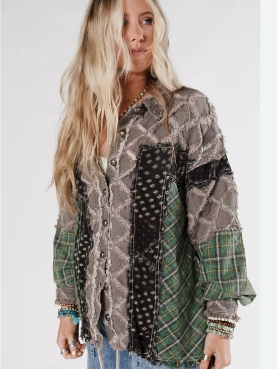 POL Tops - 🤎NEW POL Textured Shacket Green & Brown Patchwork- Beautiful 💚